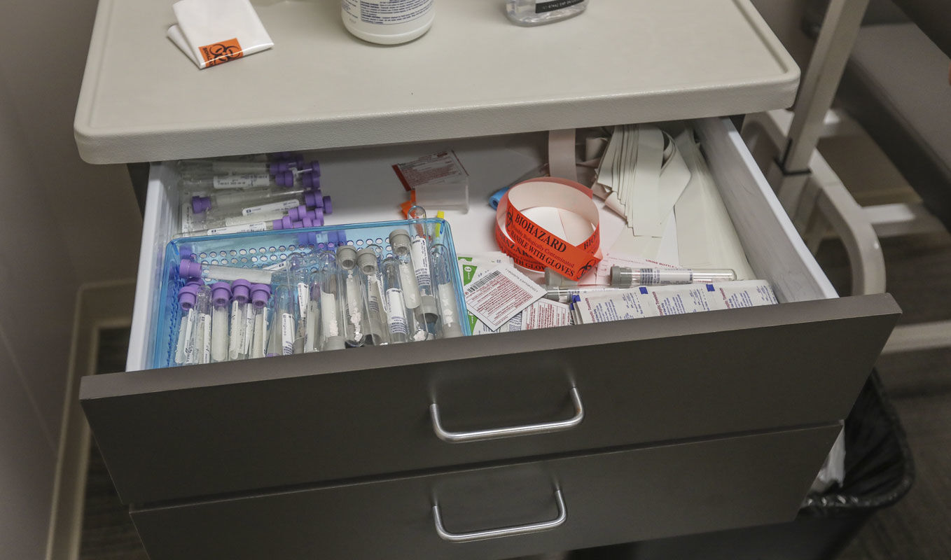 DPD blood test kit